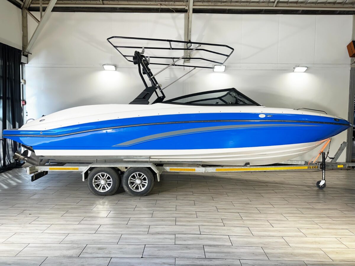 2018 Odyssey 720 For Sale at Waterworld