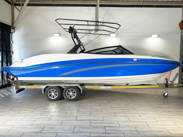 2018 Odyssey 720 For Sale at Waterworld