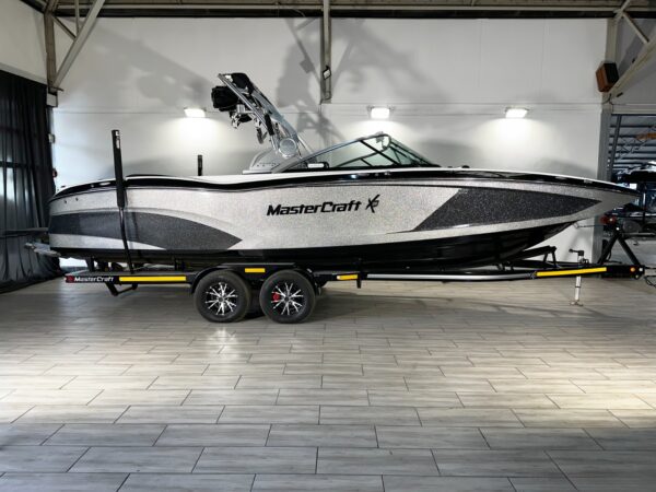Mastercraft X26 2016 for sale at Waterworld